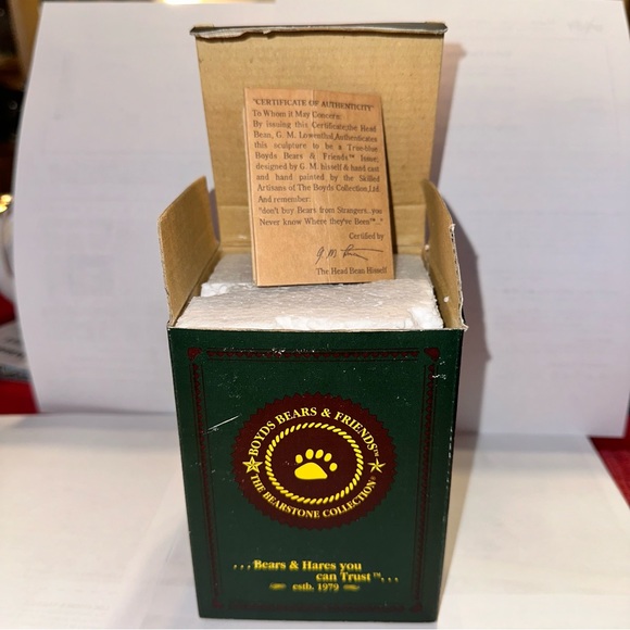 Boyd’s Bears Christmas ornament in the original box with certificate of authenti - Picture 4 of 15